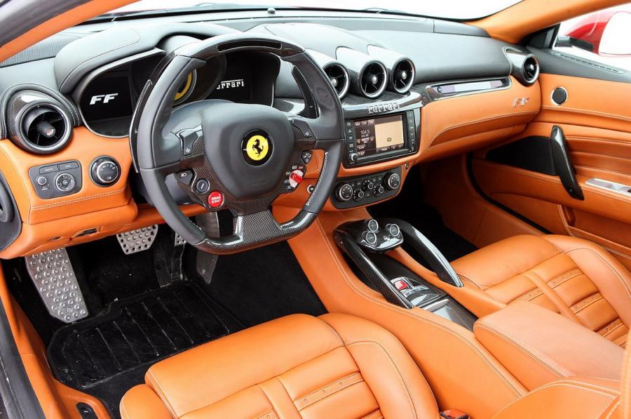  Ferrari FF 2011 года  (фото 140 из 195)